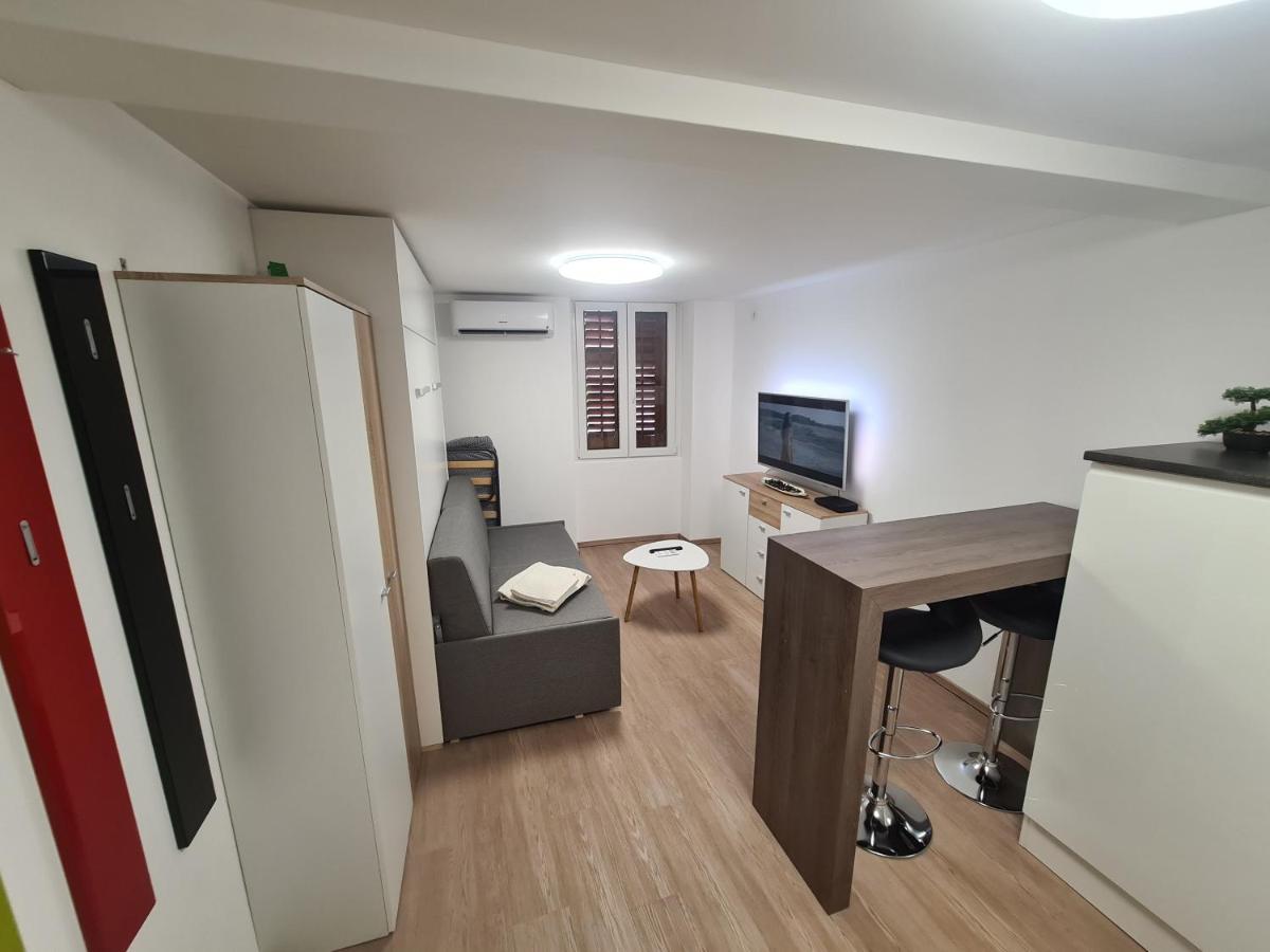 Apartma Sasko Apartment Izola Ngoại thất bức ảnh